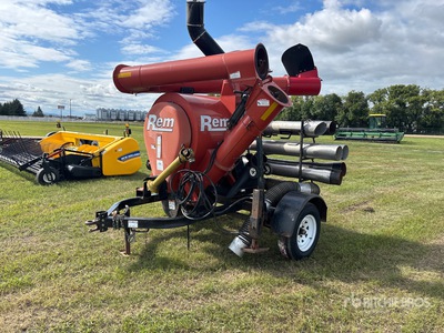 REM 2700 Grain Vac
