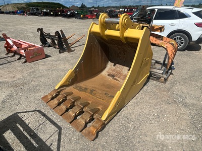 2020 AMI 52 in Digging Excavator Bucket - Fits Cat 328/335 CB Linkage