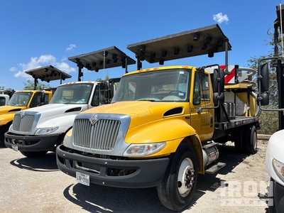 2012 International 4300 4x2 Attenuator Truck (Inoperable)