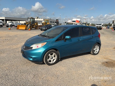2014 Nissan Versa SV Automobile