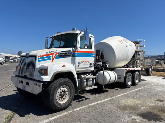 2016 Western Star 4700SF 6x4 Mixer Truck