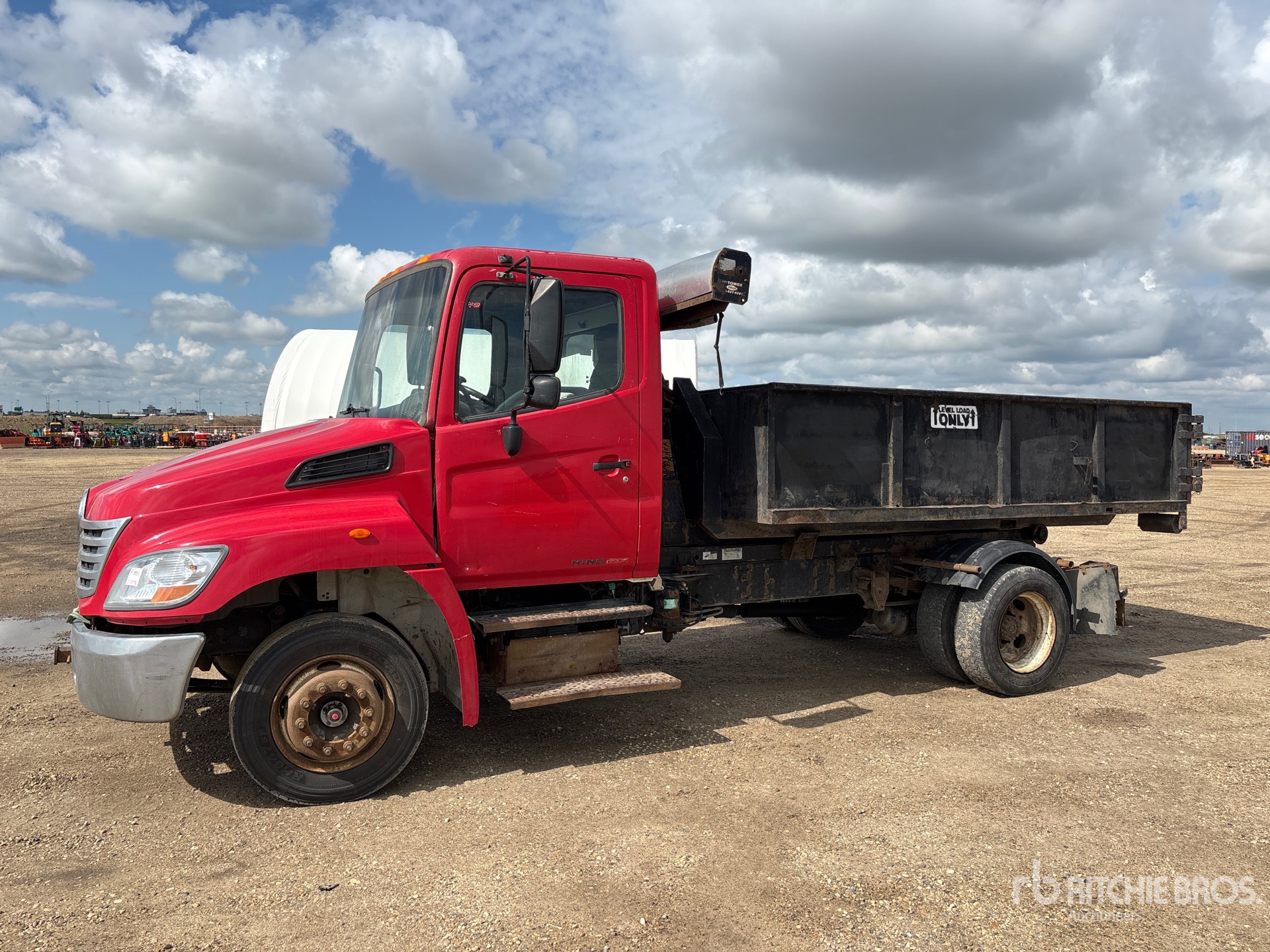 2007 Hino 268 4x2 Hooklift Truck