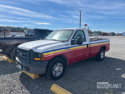 2006 Ford F-250 XL 4x2 Pickup (Inoperable)