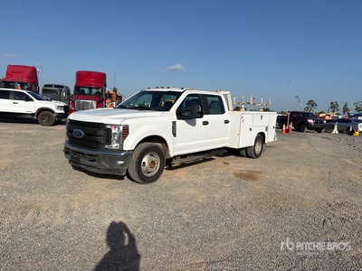2018 Ford F-350 XL 4x2 Crew Cab Nutzkraftwagen