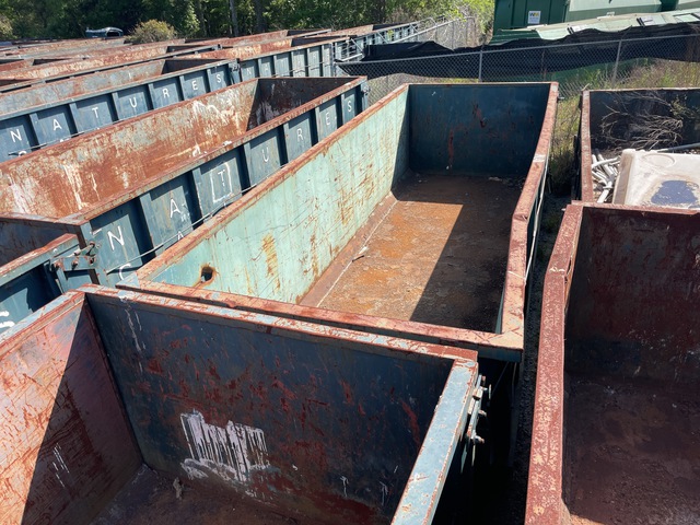22 ft 30 cyd Roll-Off Container