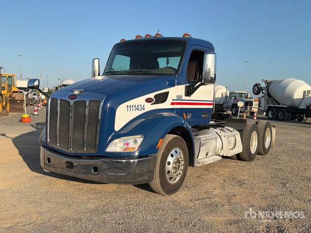 2016 Peterbilt 579 6x4 T/A Day Cab Truck Tractor