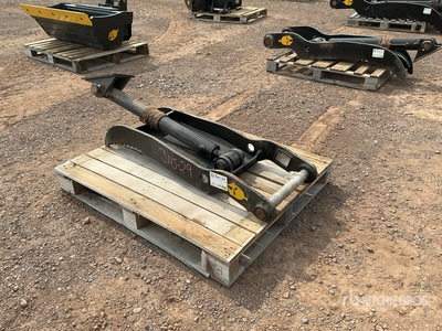 Dynamic Entities 46 in Excavator Thumb - Fits Cat 307/308, Komatsu PC78/88, Deere/Hitachi 75/85, Case, New Holland, Kobelco SK80, Bobcat E80
