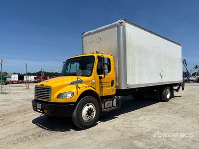 2015 Freightliner M2 106 4x2 Camion fourgon