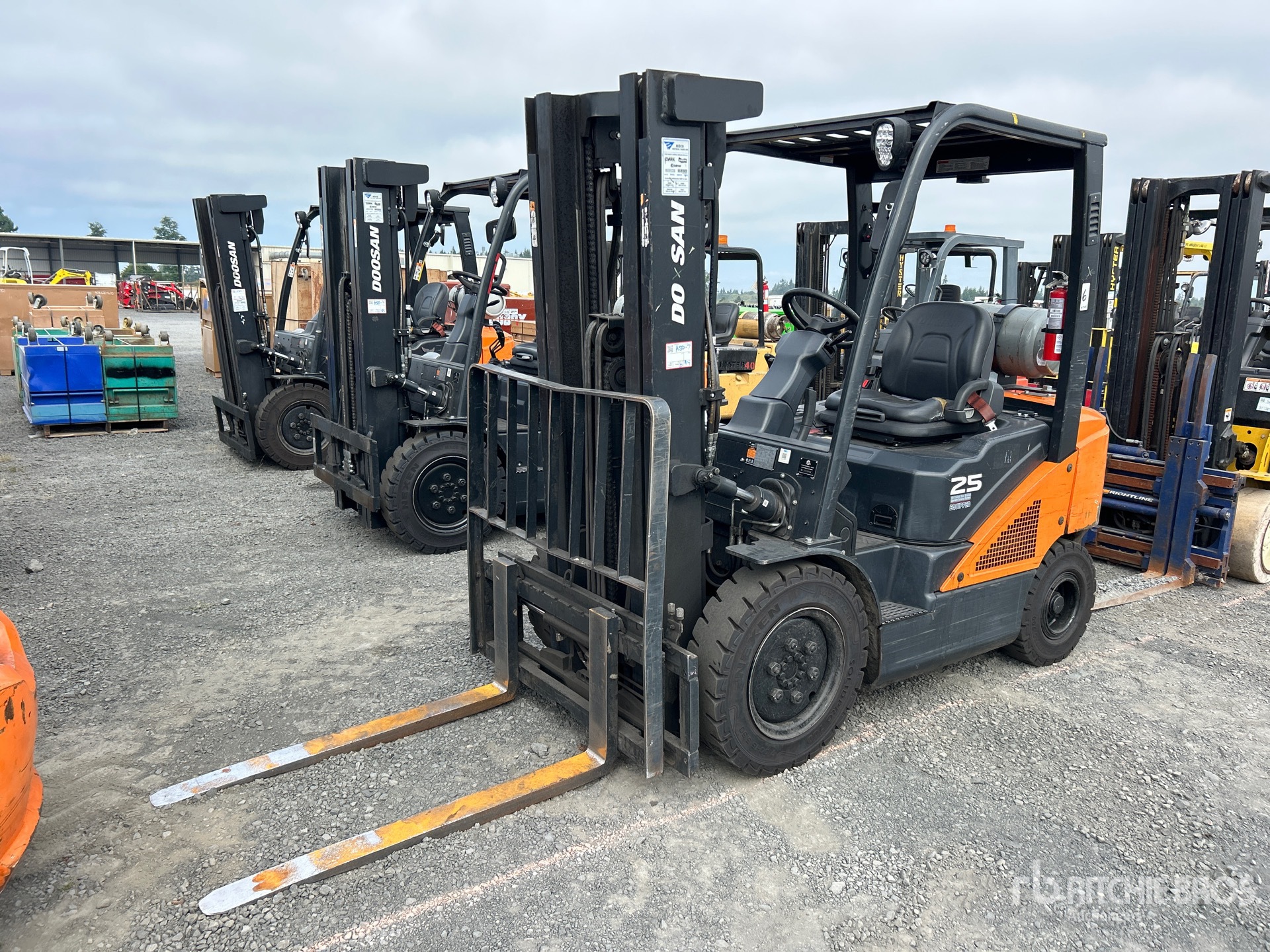 2020 Doosan G25N-7 4600 lb Cushion Tire Forklift