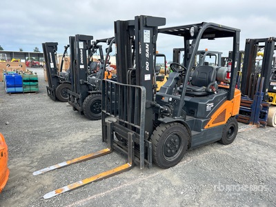 2020 Doosan G25N-7 4600 lb Cushion Tire Montacargas