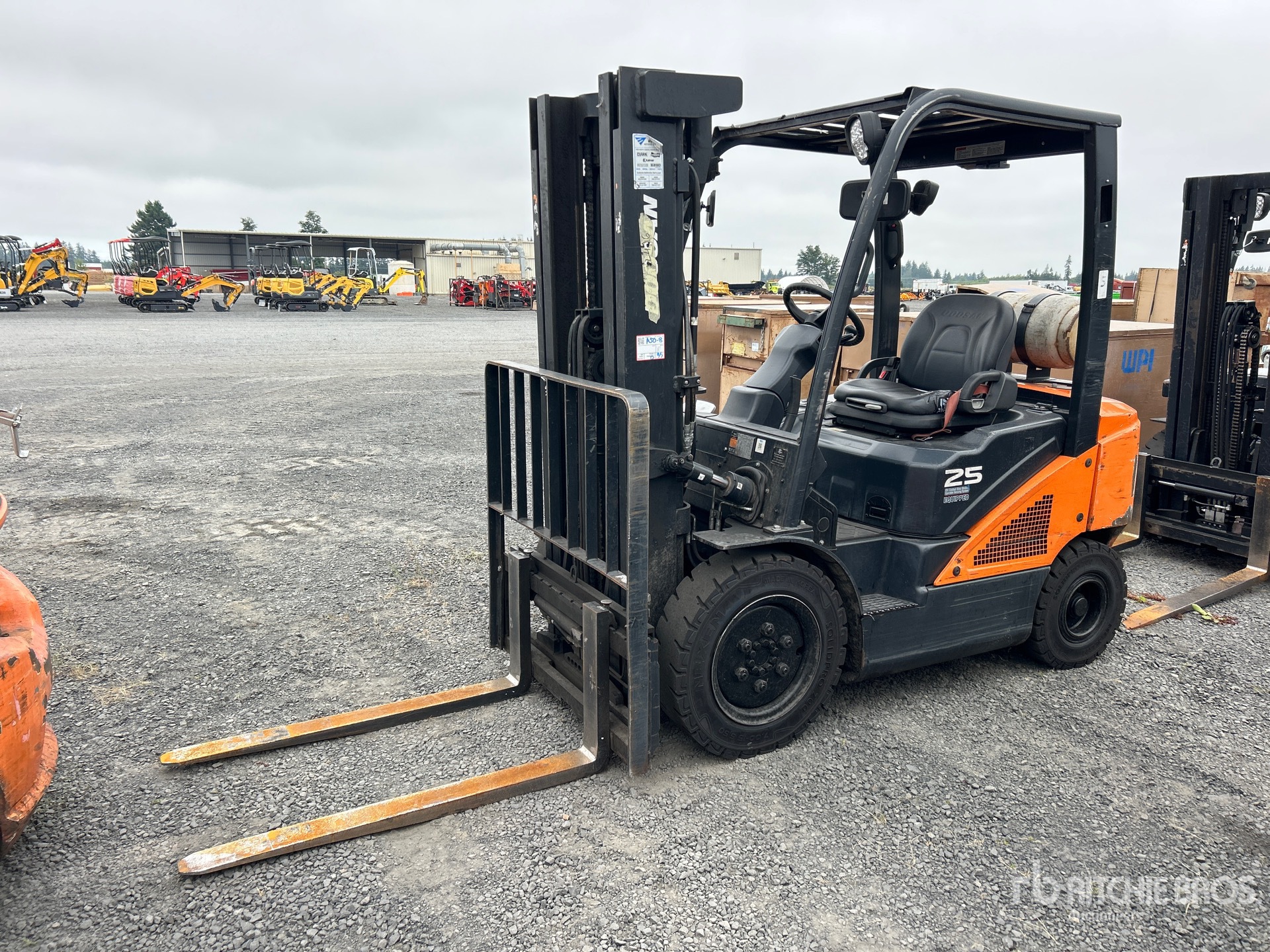 2020 Doosan G25N-7 4600 lb Cushion Tire Forklift