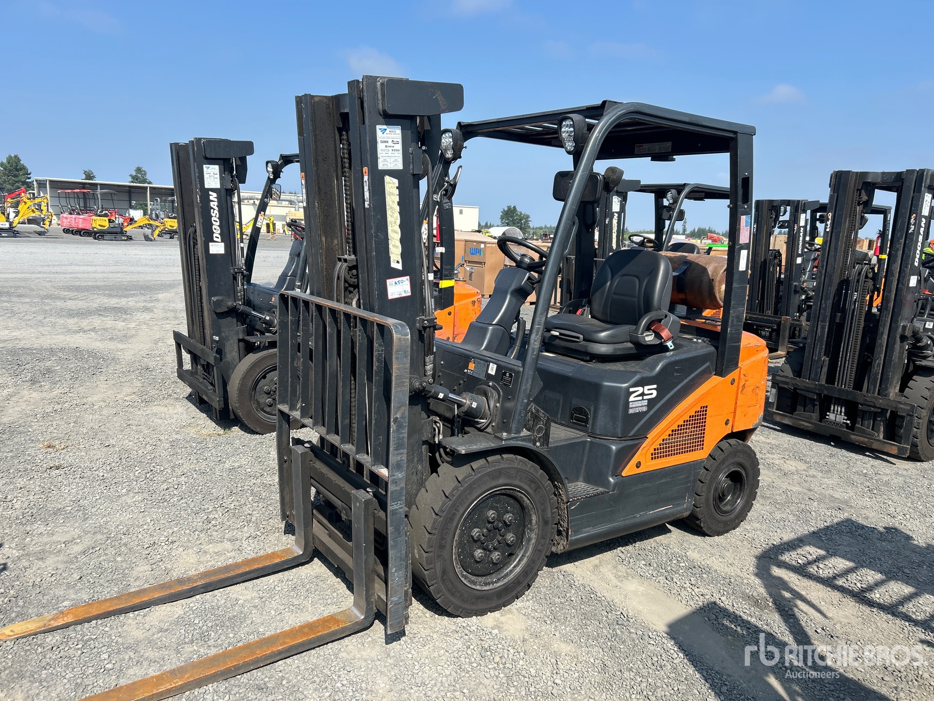 2020 Doosan G25N-7 4600 lb Cushion Tire Forklift