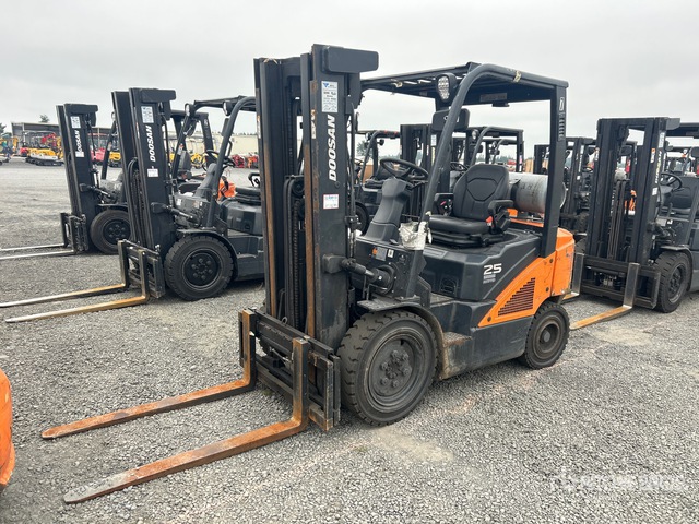 2020 Doosan G25N-7 4600 lb Cushion Tire Forklift