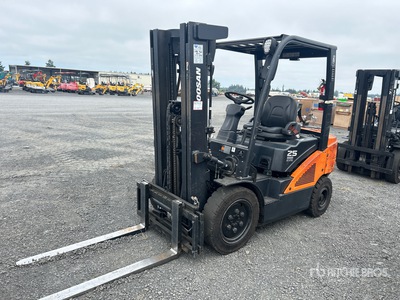 2020 Doosan G25N-7 4600 lb Cushion Tire Montacargas