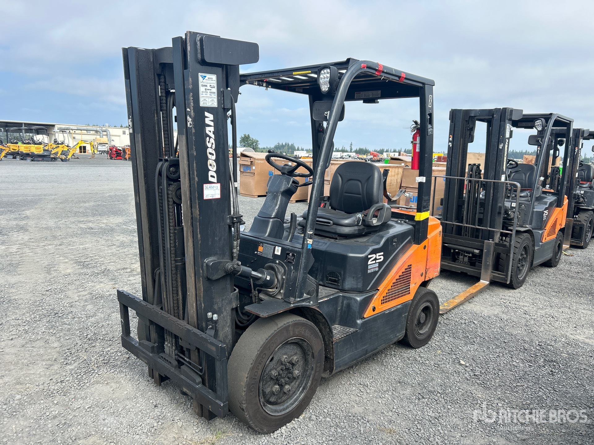 2020 Doosan G25N-7 4600 lb Cushion Tire Forklift