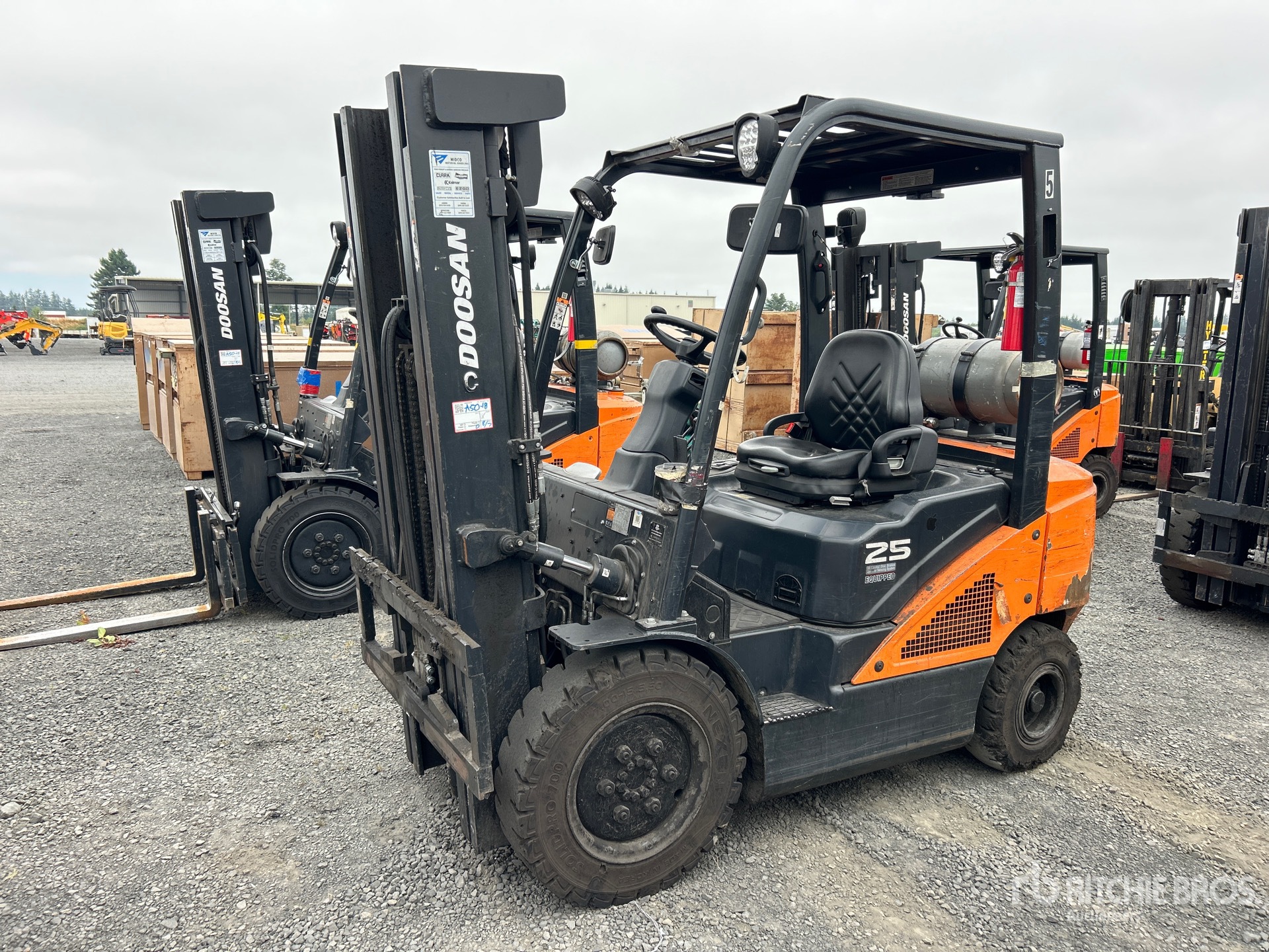 2020 Doosan G25N-7 4600 lb Cushion Tire Forklift