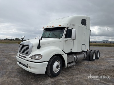 2007 Freightliner Columbia 120 6x4 Tractocamion / تراكتور شاحنة كابينة النوم (ثنائية المحور)
