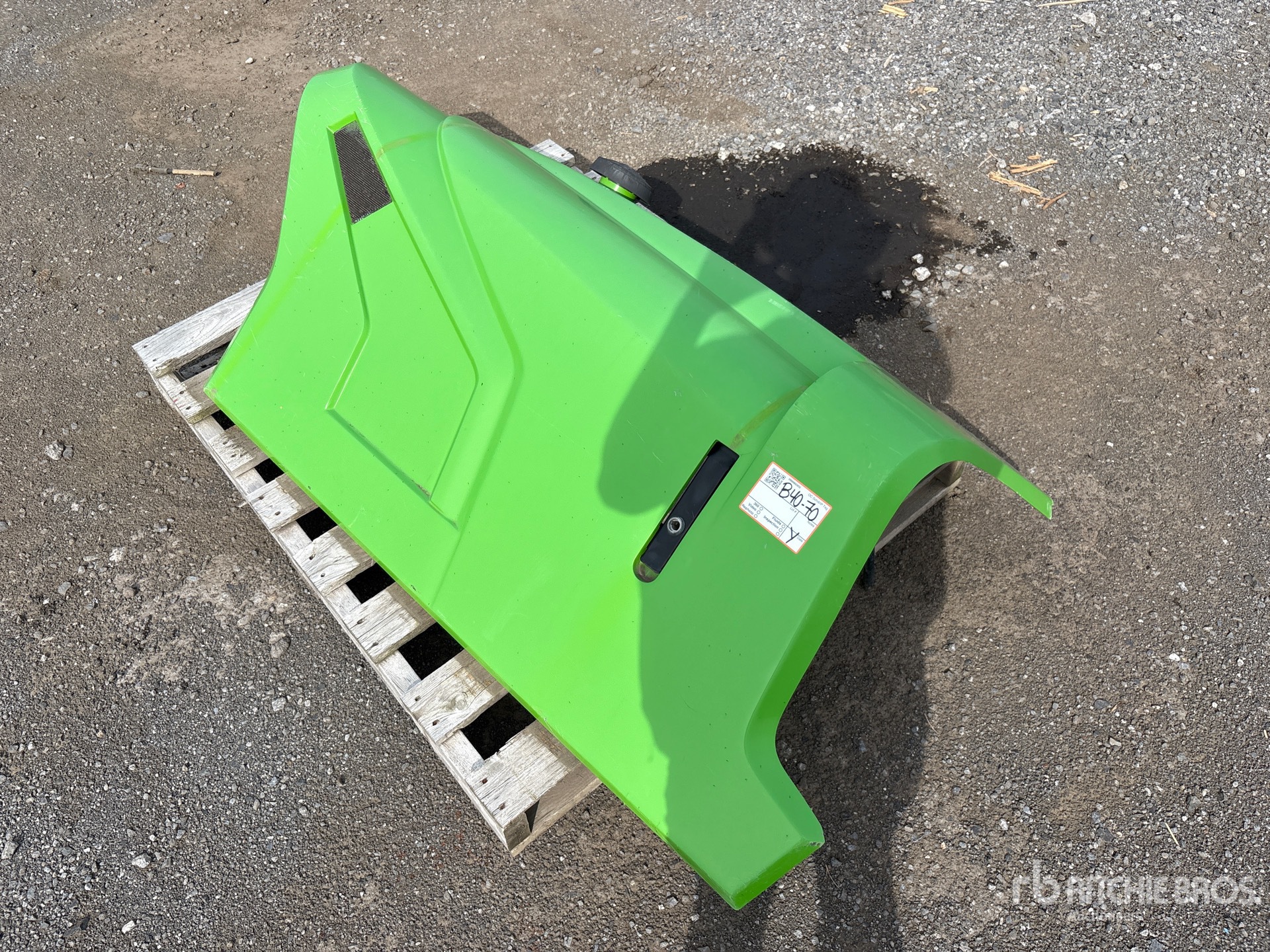 59 in Hood - Fits Merlo P25.6