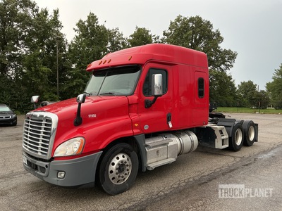 2019 Freightliner PX125064ST T/A Sleeper Truck Tractor