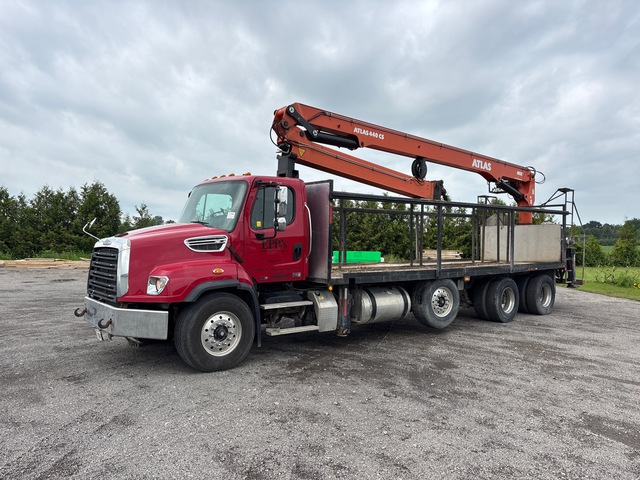 2022 Atlas 440VCS-A21L 4850 lb Knuckle Boom on 2014 Freightliner 114SD 8x4 Flatbed Truck with Crane
