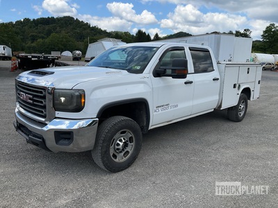 2019 GMC 2500 HD 4x4 Crew Cab Utility Truck