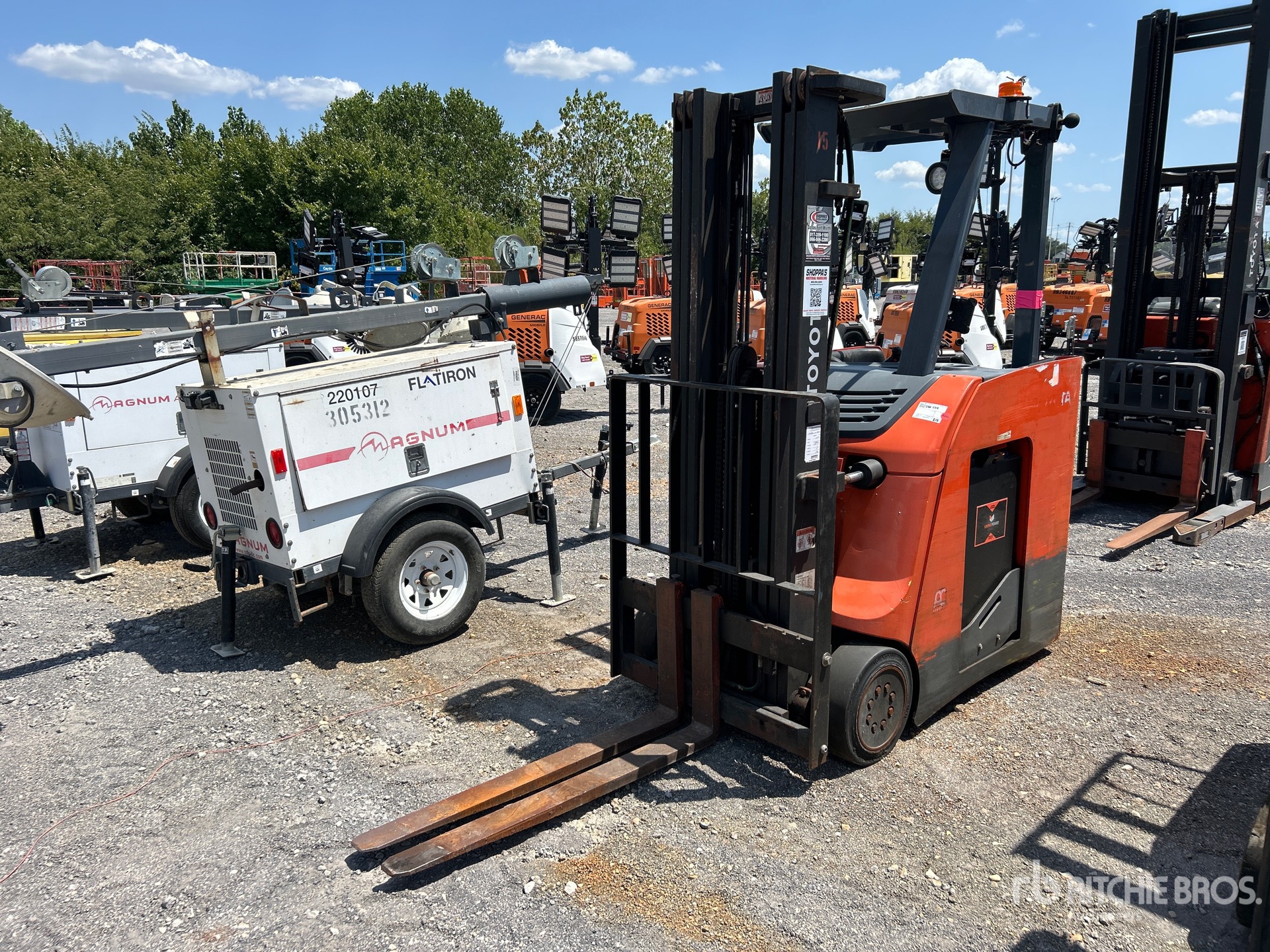 Toyota 8BNCU18 3500 lb Electric Forklift