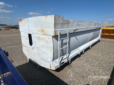 20.5 ft x 5 ft 11 in x 8 ft Dump Body