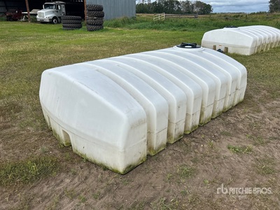 1150 gal Poly Water Tank