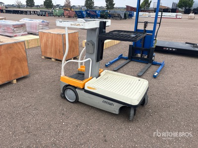 2009 Crown Wave WAV50-118 250 lb Wózek do kompletacji zamówień