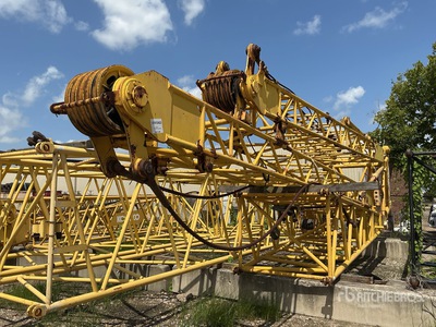 Kobelco CKE2500 160 ft luffing jib