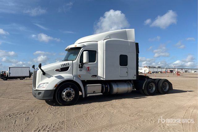 2019 Peterbilt 579 6x4 T/A Sleeper Truck Tractor