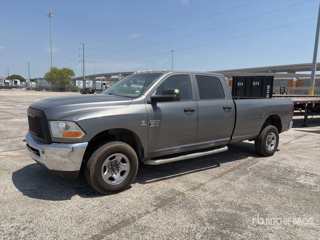 2012 Dodge Ram 3500 4x4 Crew Cab Pickup