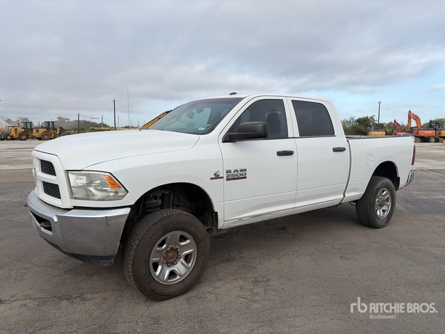 2014 Ram 2500 4x4 Crew Cab Pickup