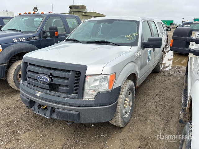 2010 Ford F-150 XL 4x4 Crew Cab Pickup