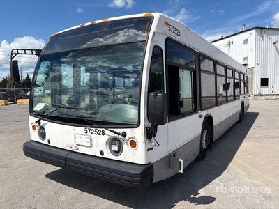 2007 Novabus LFS 4x2 41-Seat Transit Bus