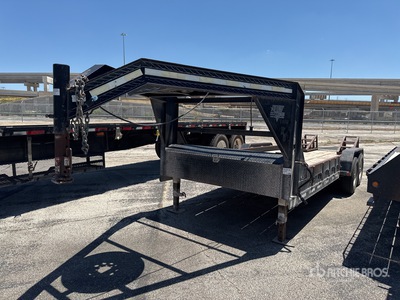 2006 PJ 20 ft T/A Gooseneck Equipment Trailer