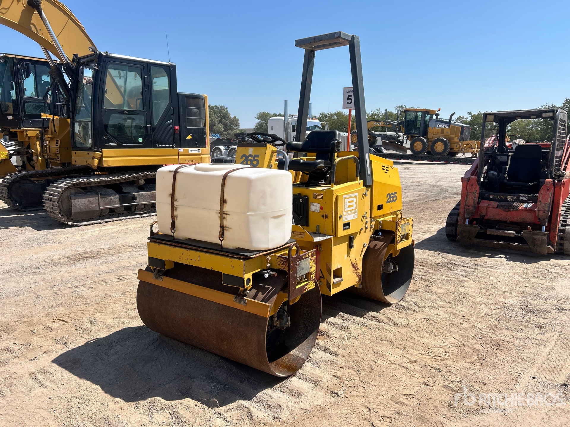 Vibromax W265 Double Drum Roller