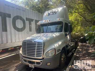 2012 Freightliner Cascadia 6x4 3-Achs Sattelzugmaschine