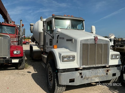 2007 Kenworth W900 Mixer Truck