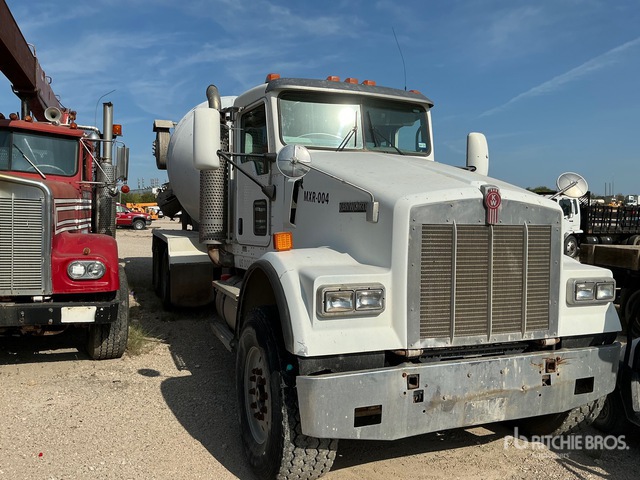 2007 Kenworth W900 Mixer Truck