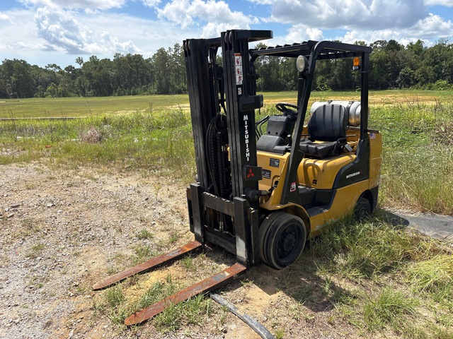 2004 Mitsubishi FGC30N 5750 lb Cushion Tire Forklift