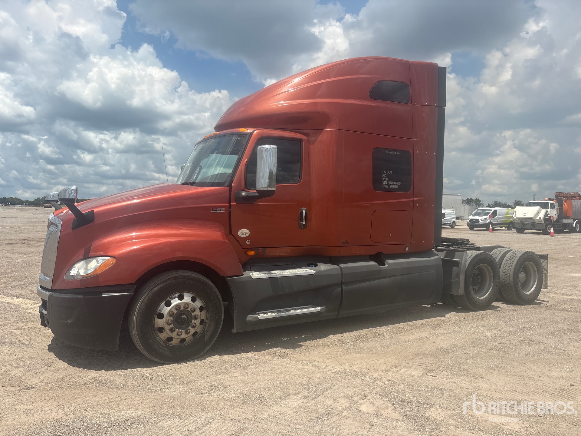 2019 International LT625 6x4 T/A Sleeper Truck Tractor
