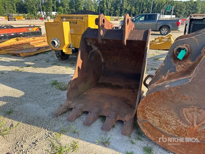 48 in Digging Excavator Bucket