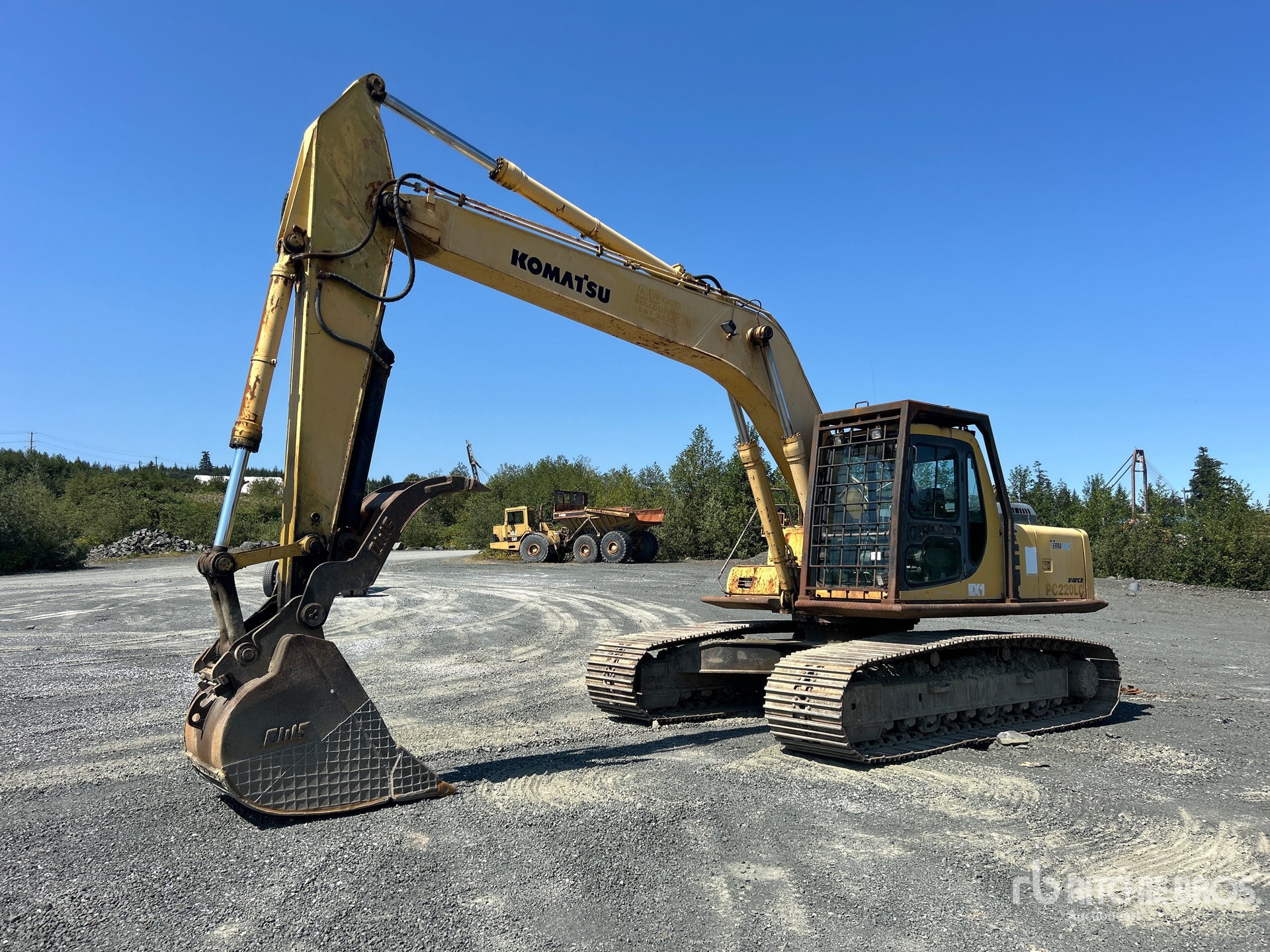 1996 Komatsu PC220LC-6 Tracked Excavator