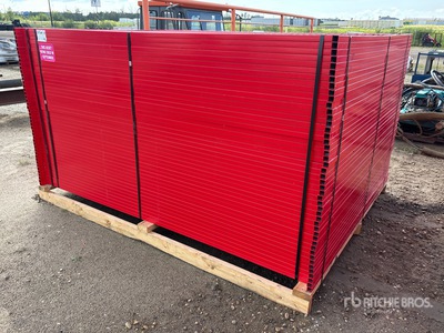 Quantity of (46) 7 ft 6 in x 6 ft Powder Coated Ogrodzenie terenu