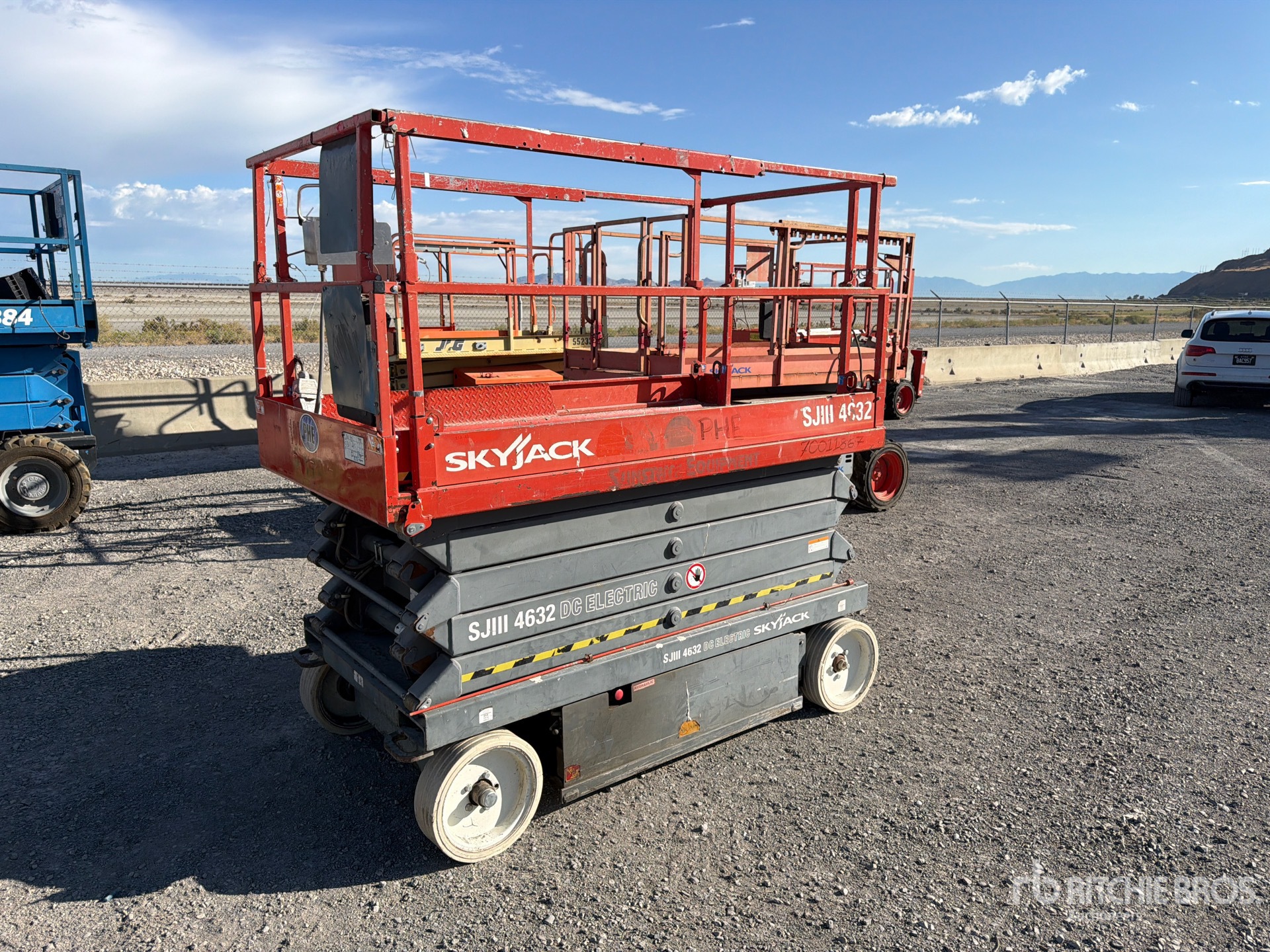 Skyjack SJIII 4632 Scissor Lift