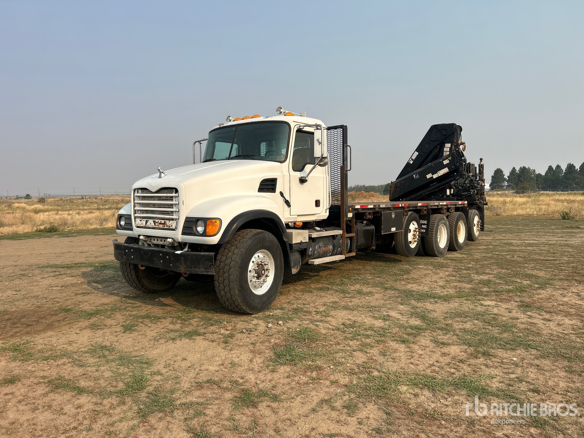 Hiab 500-2 on 2003 Mack CV713 10x4 Boom Truck