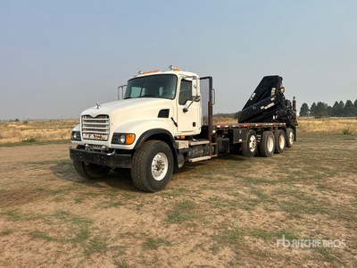 2003 Hiab 500-2 Knuckle Boom on 2003 Mack CV713 10x4 Boom Truck