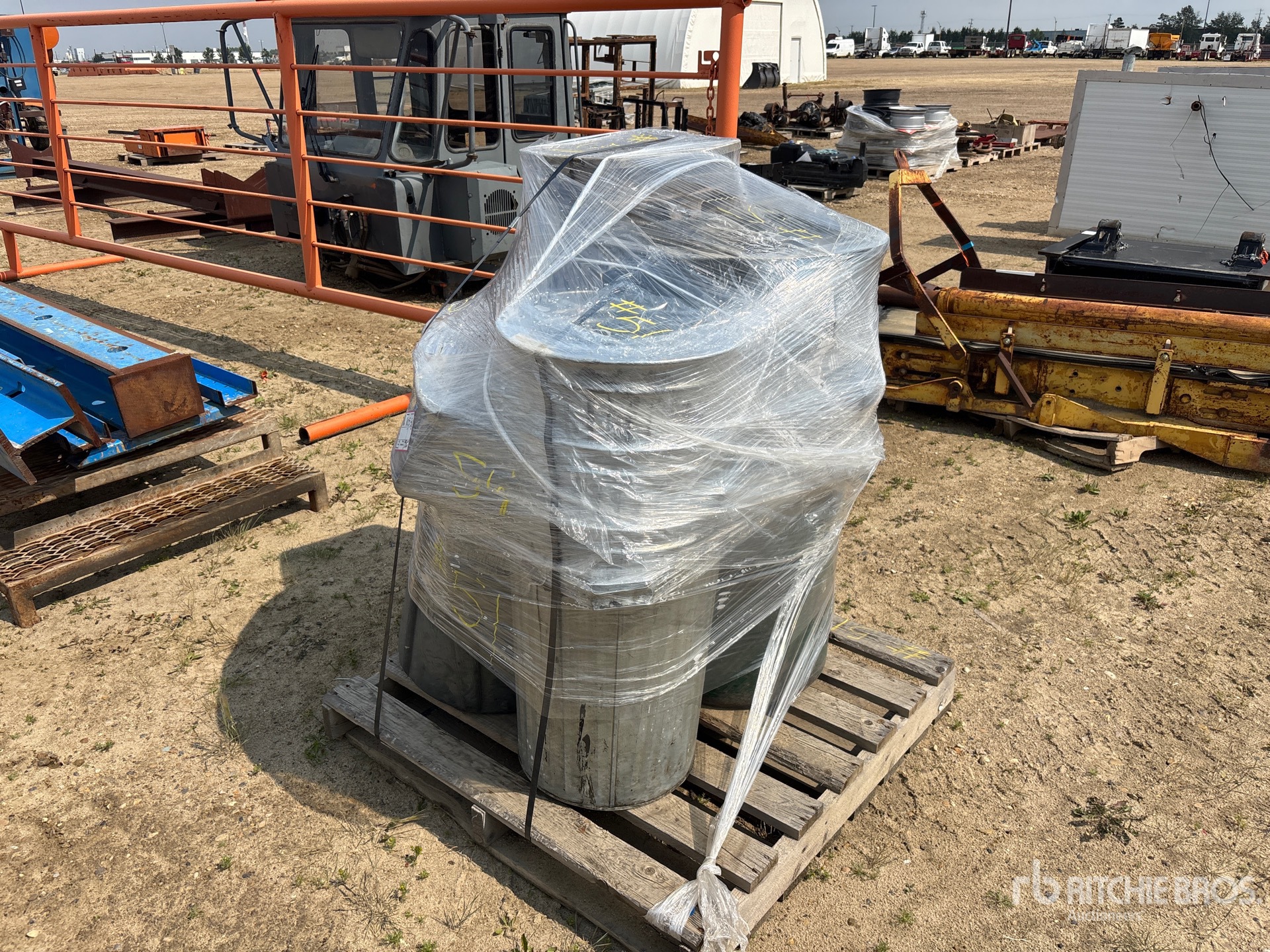 Quantity of Plastic Waste Container