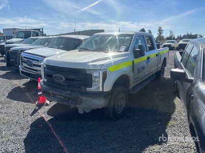 2018 Ford F-250 4x4 Crew Cab Pickup